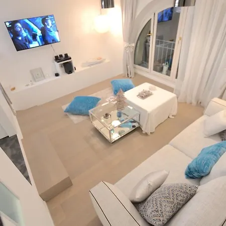 Lovely Duplex In A Palace Apartamento