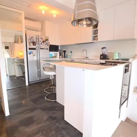 Lovely Duplex In A Palace Apartamento Beausoleil