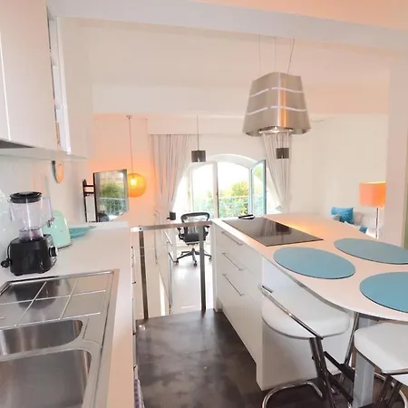 Lovely Duplex In A Palace Apartamento *