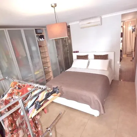 Lovely Duplex In A Palace Apartamento Beausoleil